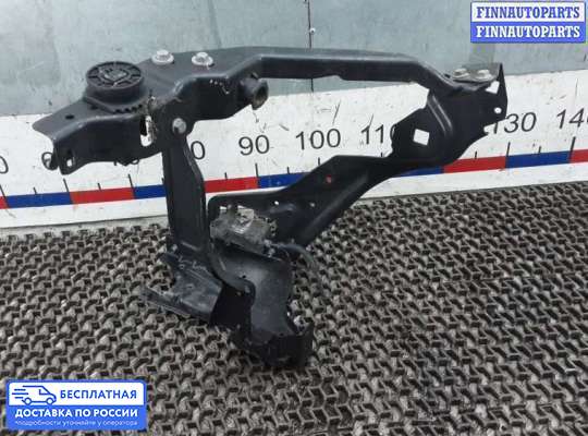 Замок капота на Mercedes-Benz C (W204)