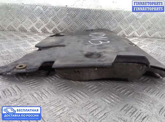 Крышка ДВС (декоративная) на Toyota RAV4 II (XA20)