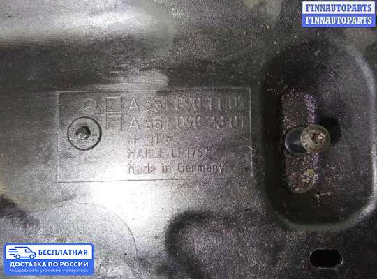 Корпус воздушного фильтра на Mercedes-Benz C (W204)