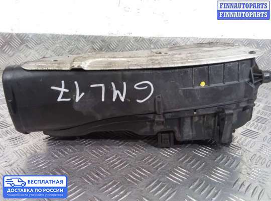 Корпус воздушного фильтра на Mercedes-Benz C (W204)