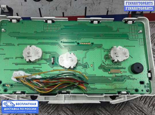 Щиток приборов на Nissan Note (E11)