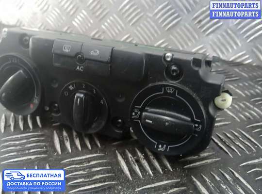 Блок управления печкой на Volkswagen Jetta V (1K)