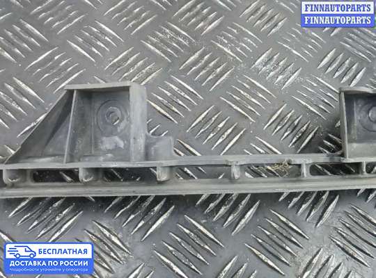 Кронштейн бампера на Volkswagen Caddy III (2K)