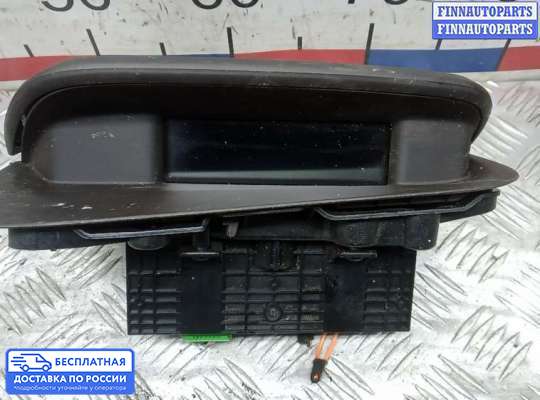 Дисплей бортового компьютера на Volvo XC60 I (Y20)