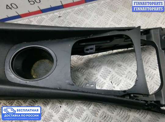 Подлокотник на Toyota Avensis III (T270)