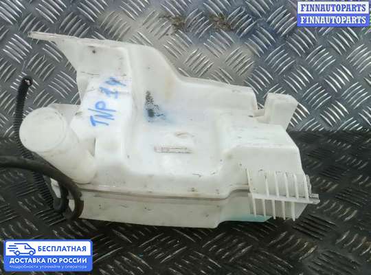 Бачок омывателя на Ford Focus III