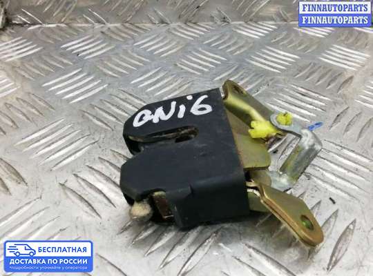 Замок багажника на Toyota Avensis I (T220)
