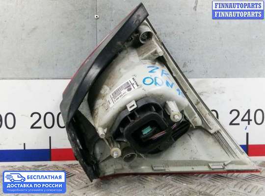 Фонарь задний на Volkswagen Golf V (1K)
