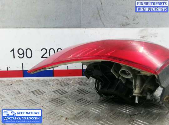 Фонарь задний на Volkswagen Golf V (1K)