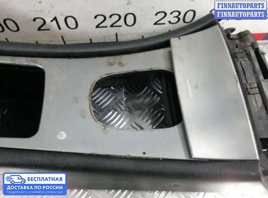 Подлокотник на Mercedes-Benz C (W203)