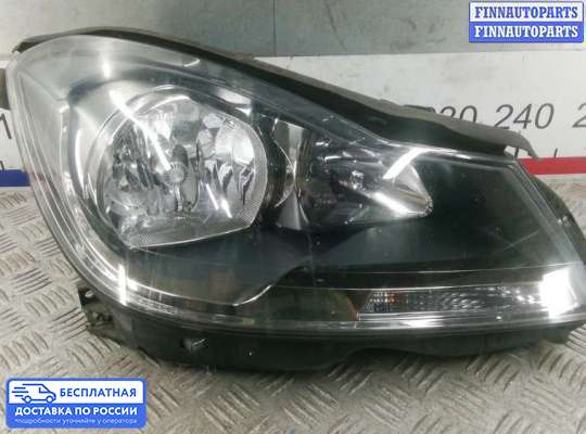 Фара передняя на Mercedes-Benz C (W204)