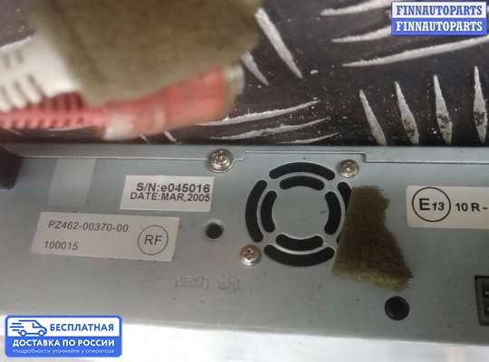 CD-чейнджер на Toyota Harrier II (U30W)