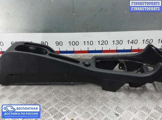 Подлокотник на Peugeot 406