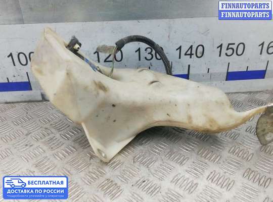 Бачок омывателя на Lancia Delta III