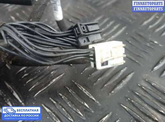 Зеркало боковое на Mercedes-Benz ML (W164)