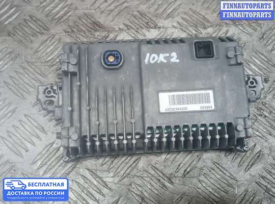 Дисплей бортового компьютера на Mercedes-Benz E (W212)