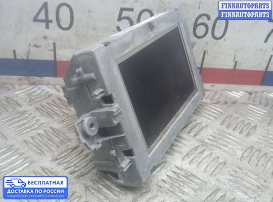 Дисплей бортового компьютера на Mercedes-Benz E (W212)