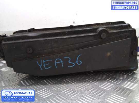 Корпус воздушного фильтра на Mercedes-Benz C (W203)