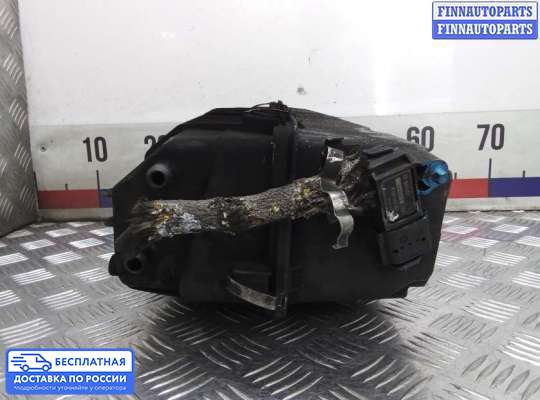 Корпус воздушного фильтра на Mercedes-Benz C (W203)
