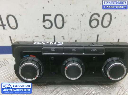 Блок управления печкой на Volkswagen Golf VI (5K)