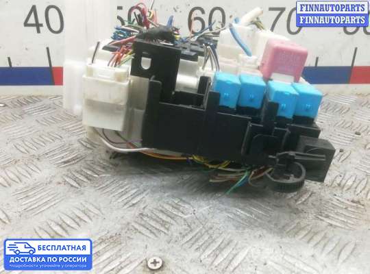 Блок предохранителей на Toyota RAV4 III (XA30)