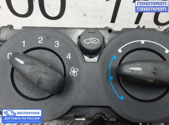 Блок управления печкой на Ford Focus II