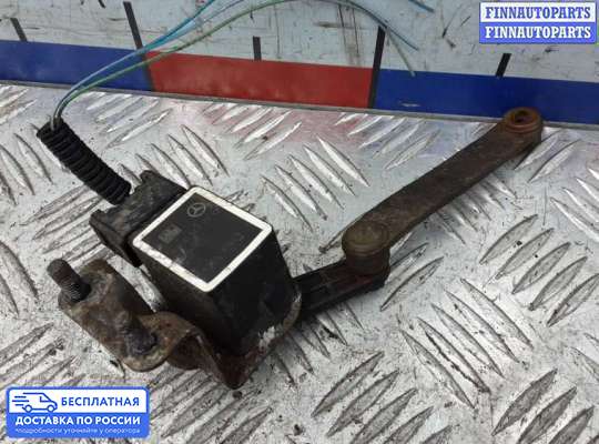 Датчик дорожного просвета на Mercedes-Benz E (W211)