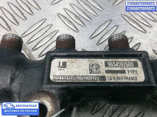 Рампа (рейка) топливная на Peugeot 307