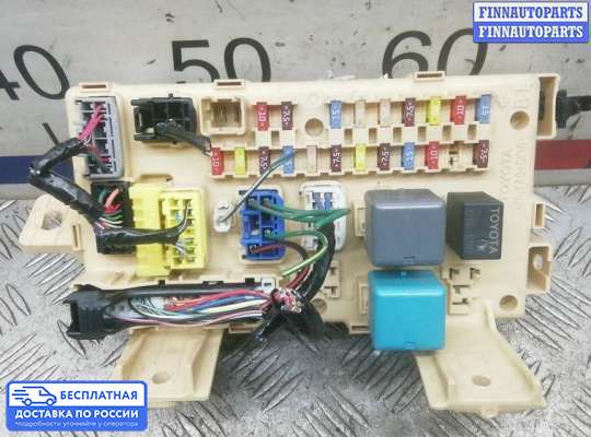 Блок предохранителей на Toyota Avensis II (T250)