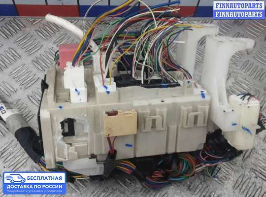 Блок предохранителей на Toyota Avensis III (T270)
