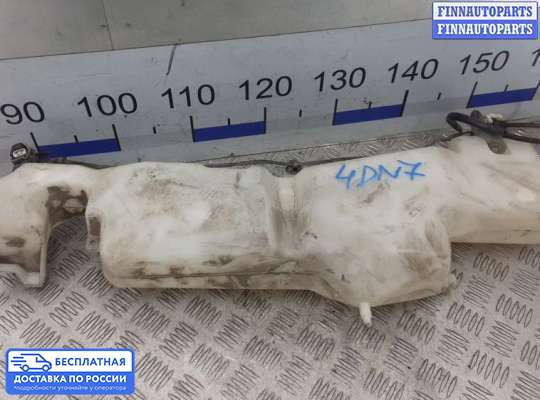 Бачок омывателя на Mitsubishi Pajero IV