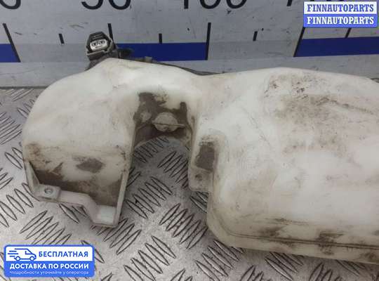 Бачок омывателя на Mitsubishi Pajero IV