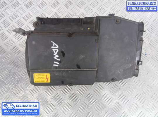 Корпус воздушного фильтра на Mercedes-Benz C (W203)