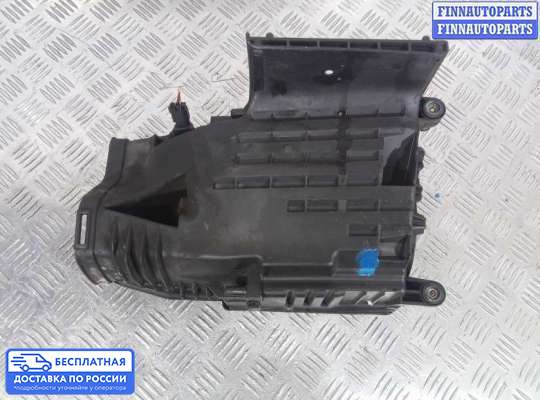 Корпус воздушного фильтра на Mercedes-Benz C (W203)