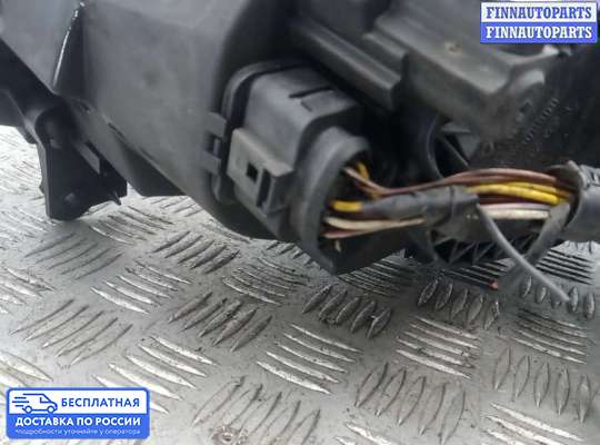 Фара передняя на Volkswagen Touran I (1T)