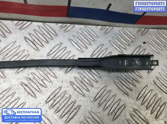 Поводок дворника на Opel Zafira B