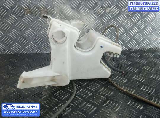 Бачок омывателя на Nissan Juke