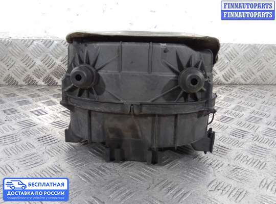 Корпус воздушного фильтра на Mercedes-Benz C (W204)