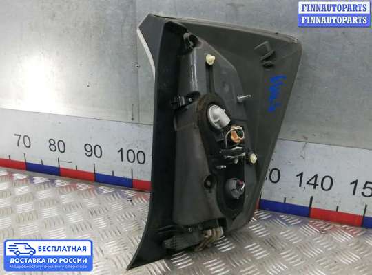Фонарь задний на Toyota Prius III