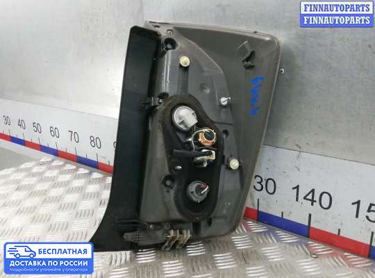 Фонарь задний на Toyota Prius III