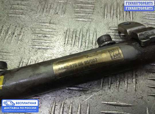 Рампа (рейка) топливная на Mercedes-Benz ML (W164)