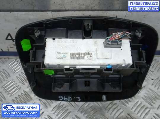 Дисплей бортового компьютера на Renault Megane III