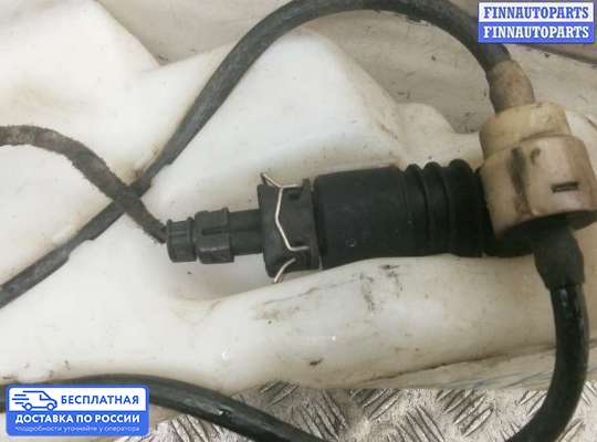 Бачок омывателя на Opel Zafira A