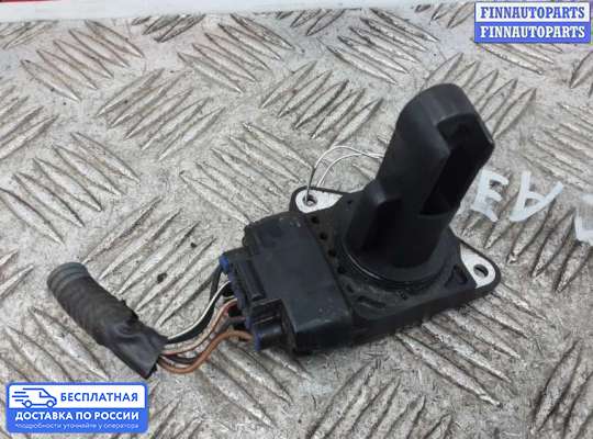 Датчик расхода воздуха (ДМРВ) на Toyota Land Cruiser Prado 120