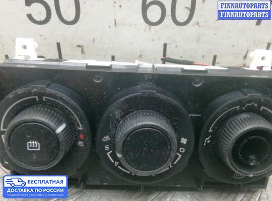 Блок управления печкой на Peugeot 308 I (T7)