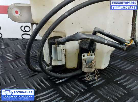 Бачок омывателя на SsangYong Rexton I (Y200)