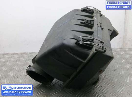 Корпус воздушного фильтра на Mercedes-Benz E (W210)