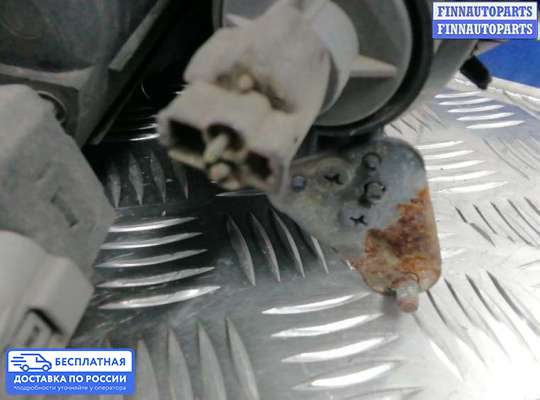 Фара передняя на Mitsubishi L200 (KA, KB)