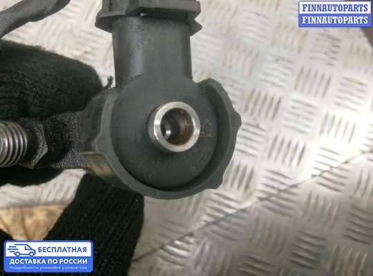 Форсунка топливная на Hyundai ix35 I / Tucson II (LM)