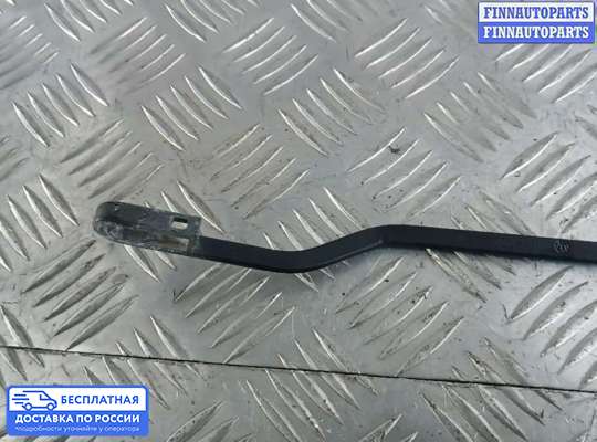 Поводок дворника на Volkswagen Golf IV (1J)